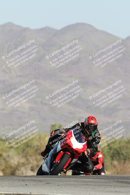 media/Dec-01-2025-Moto Forza (Mon) [[2daa91e15f]]/2-Intermediate Group/Session 2 Turn 9 Entry/